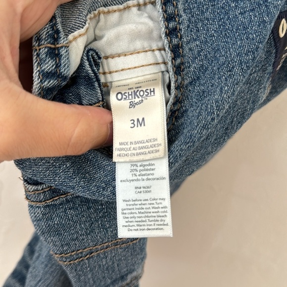 Oshkosh B’gosh 3 Month Gender Neutral Stretch Strap Leg Snap Denim Overall - Picture 6 of 6